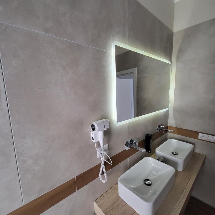 B&B Salerno Urban Suite 57 المظهر الخارجي الصورة